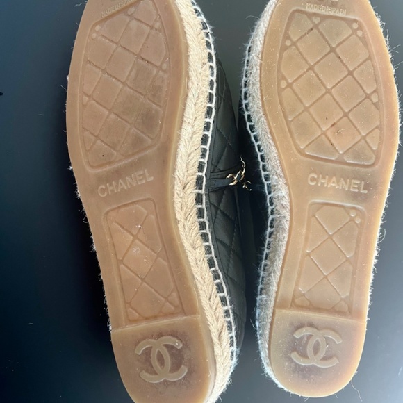 Authentic gently used Chanel Espadrilles with dust bag ( No box) - Picture 8 of 8